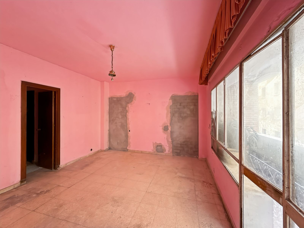 Appartement te koop in Soho | 3 slaapkamers H5024182