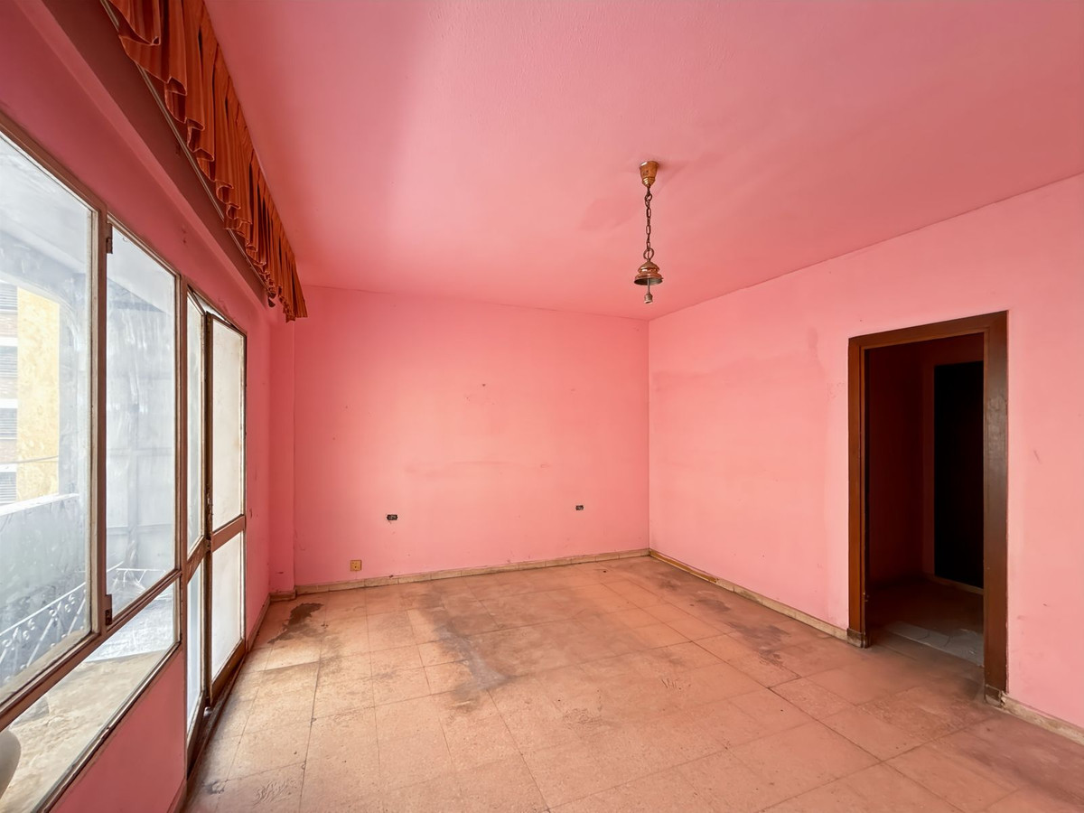 Appartement te koop in Soho | 3 slaapkamers H5024182