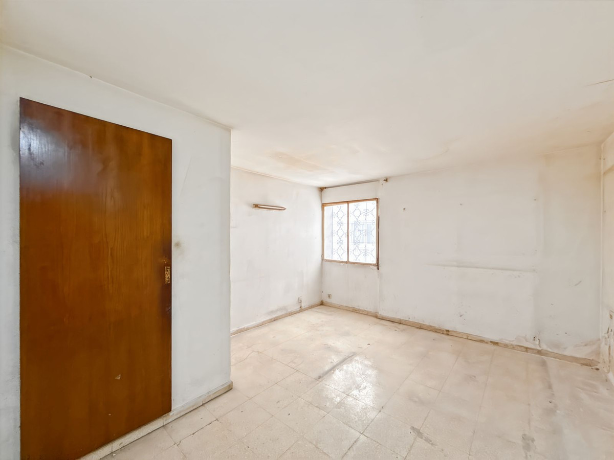 Appartement te koop in Soho | 3 slaapkamers H5024182