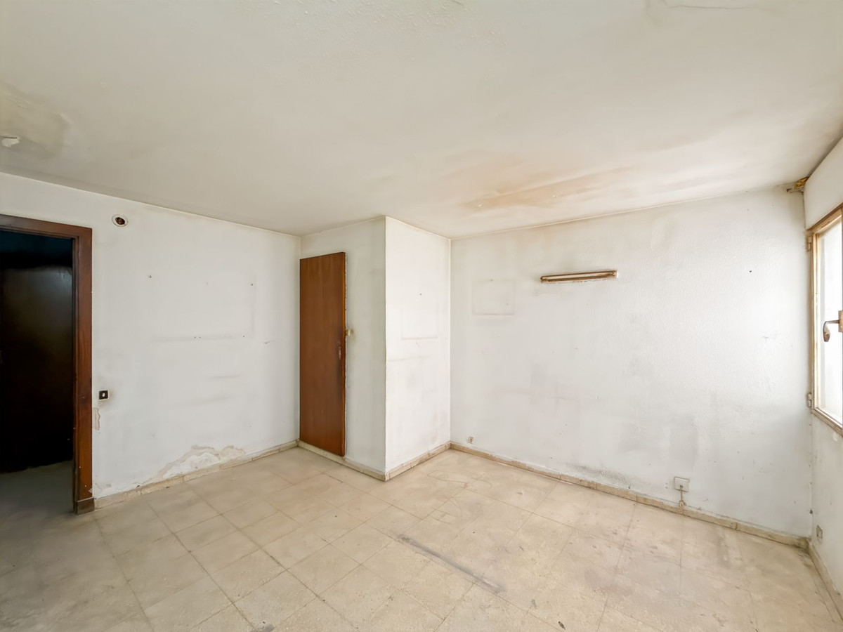 Appartement te koop in Soho | 3 slaapkamers H5024182