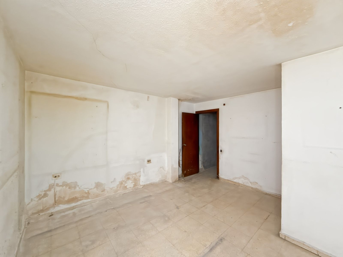 Appartement te koop in Soho | 3 slaapkamers H5024182
