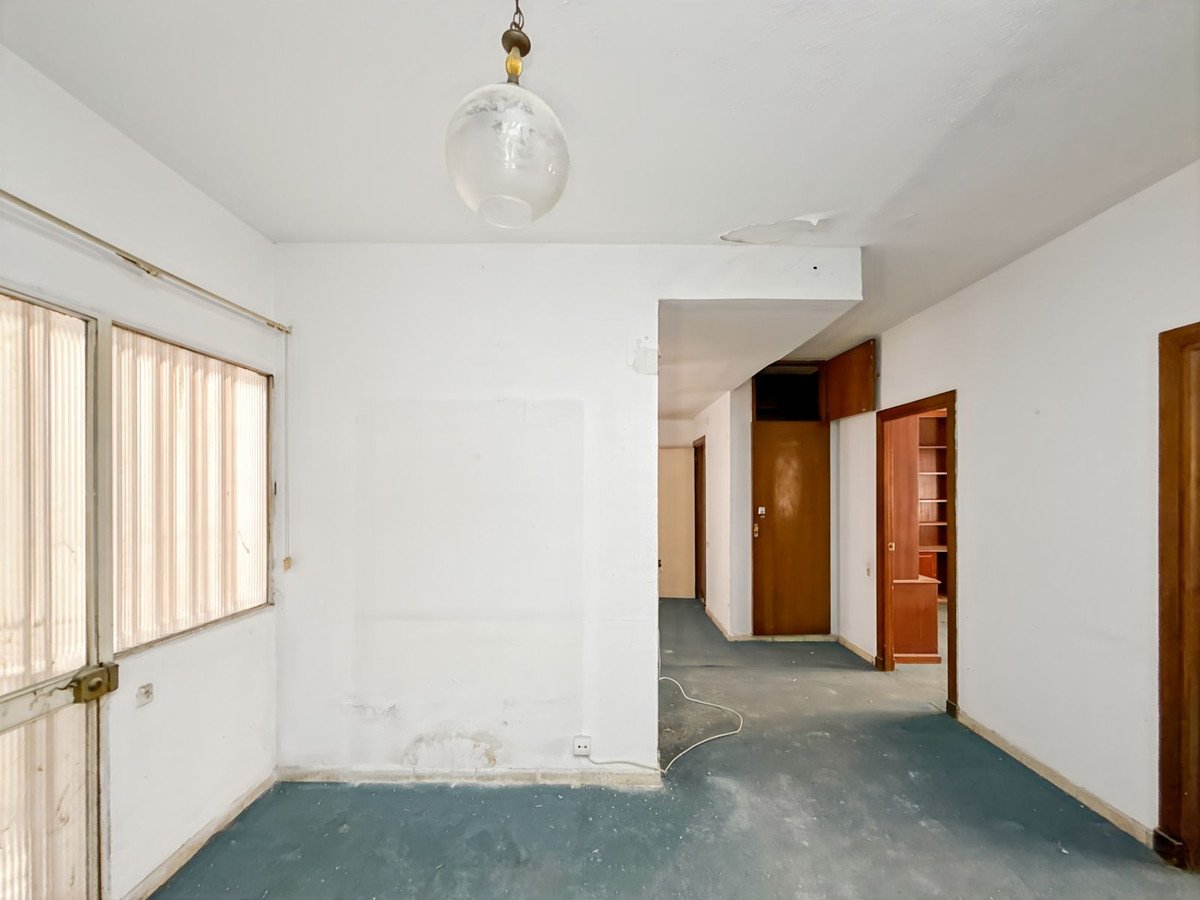 Appartement te koop in Soho | 3 slaapkamers H5024182