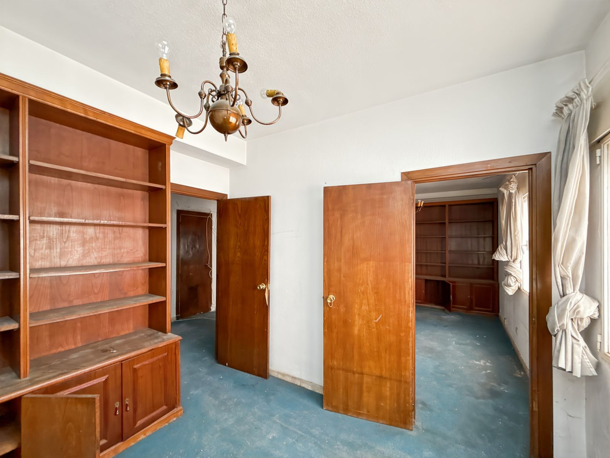 Appartement te koop in Soho | 3 slaapkamers H5024182