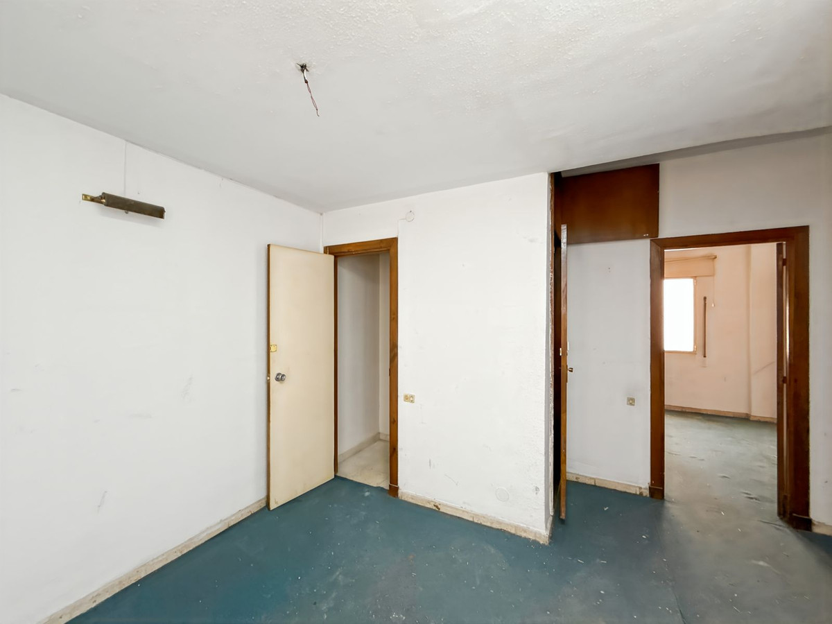Appartement te koop in Soho | 3 slaapkamers H5024182