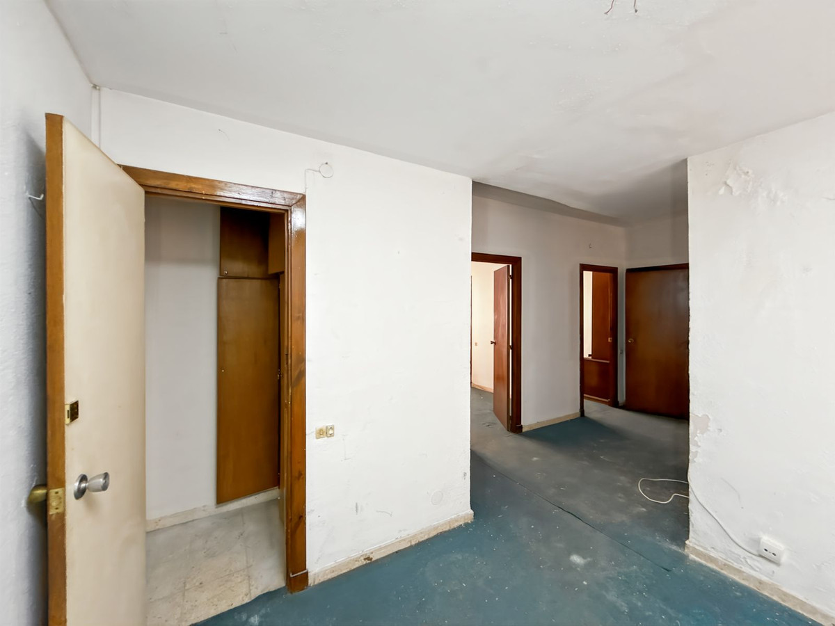 Appartement te koop in Soho | 3 slaapkamers H5024182