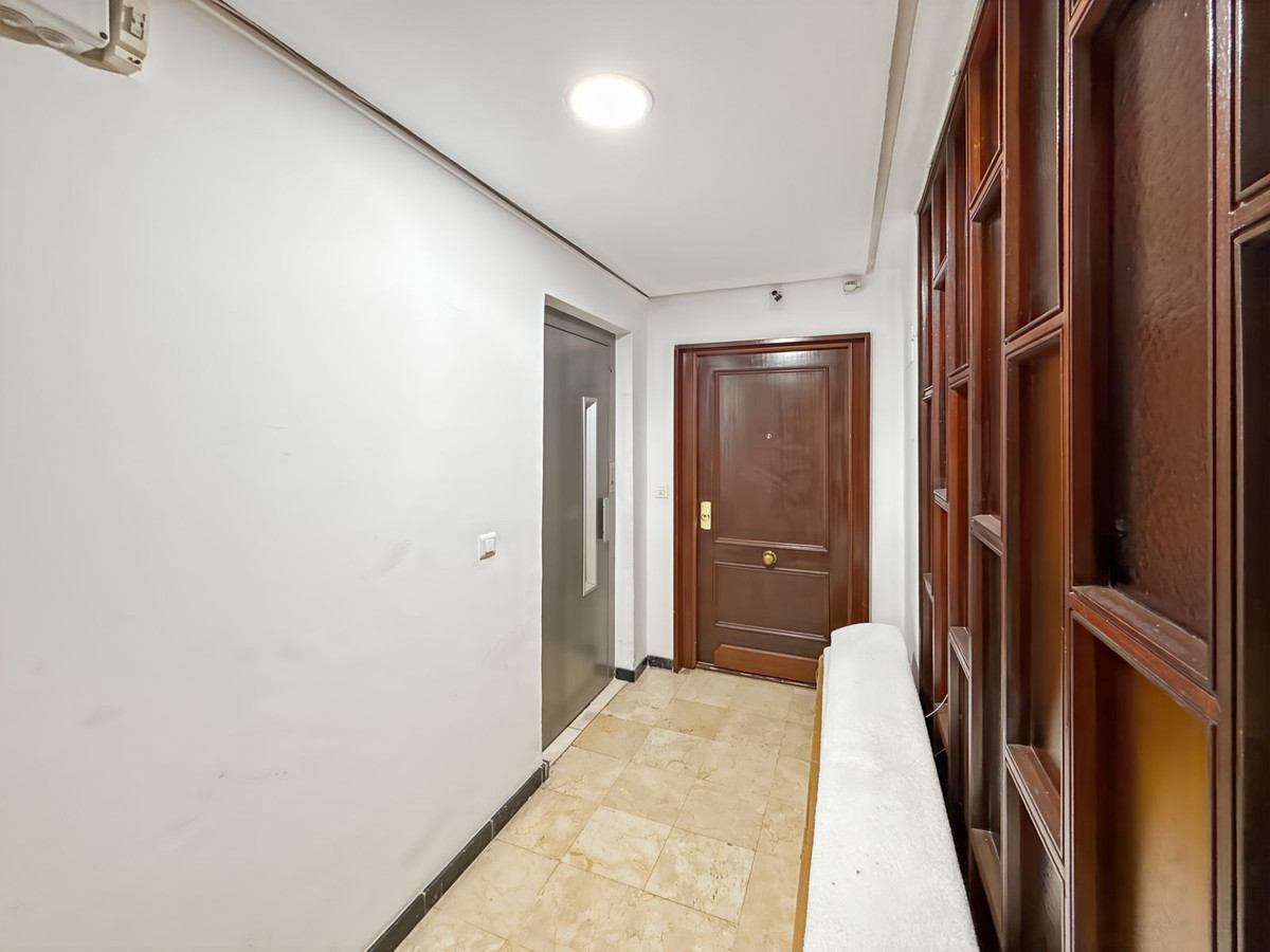 Appartement te koop in Soho | 3 slaapkamers H5024182