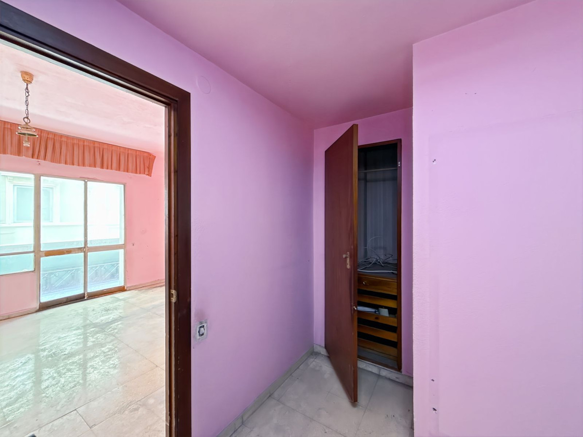 Appartement te koop in Soho | 3 slaapkamers H5024182
