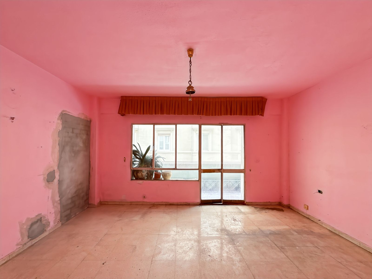 Appartement te koop in Soho | 3 slaapkamers H5024182