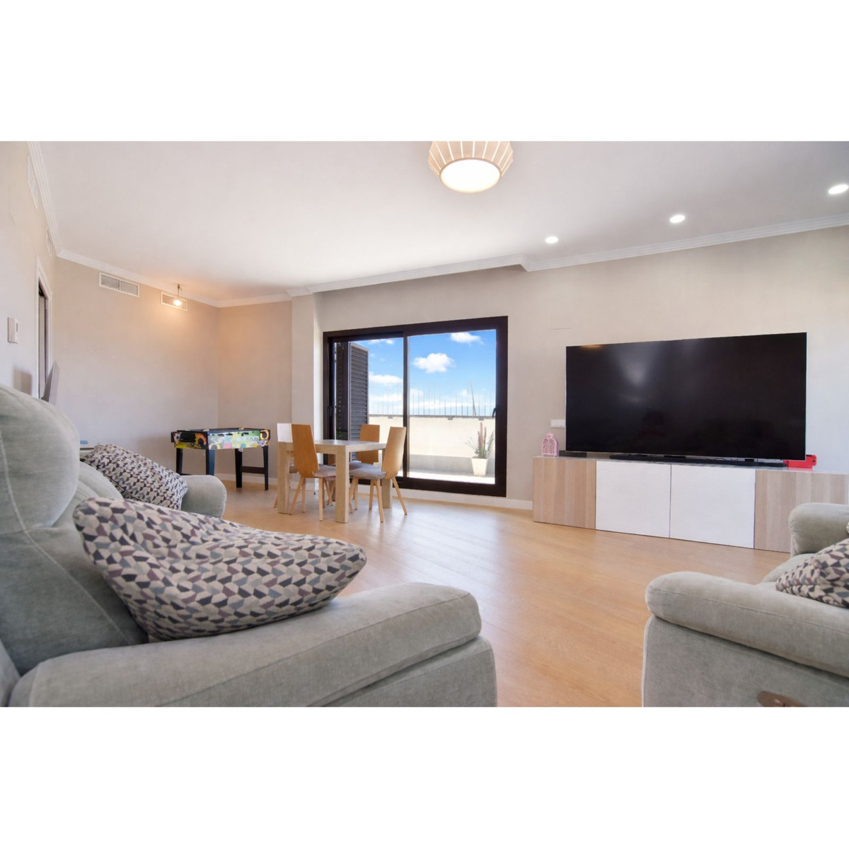 Appartement te koop in Teatinos | 4 slaapkamers H5306644