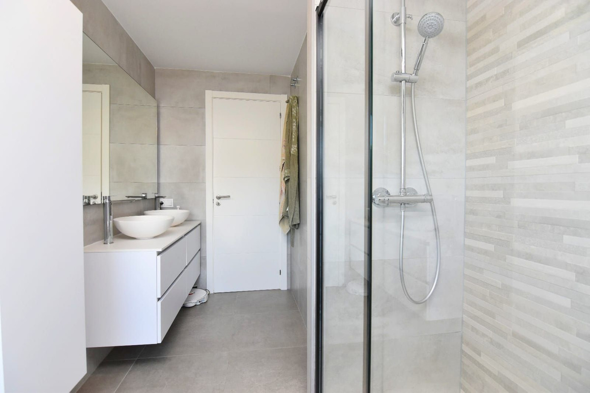 Appartement te koop in Teatinos | 4 slaapkamers H5306644