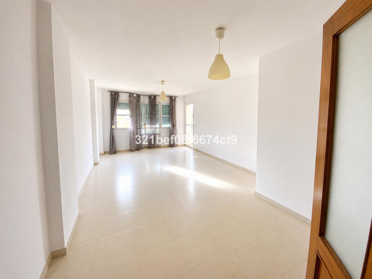 Appartement te koop in Teatinos | 4 slaapkamers H5489341