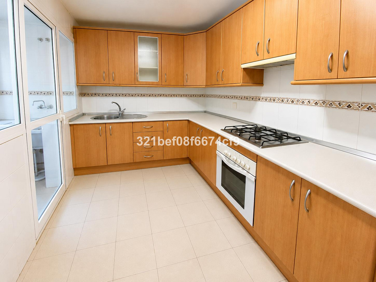 Appartement te koop in Teatinos | 4 slaapkamers H5489341