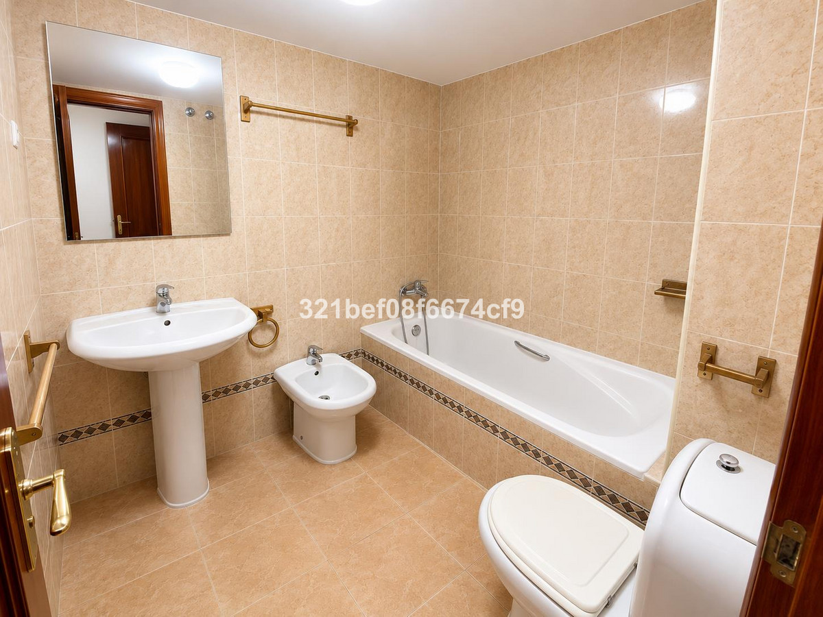 Appartement te koop in Teatinos | 4 slaapkamers H5489341