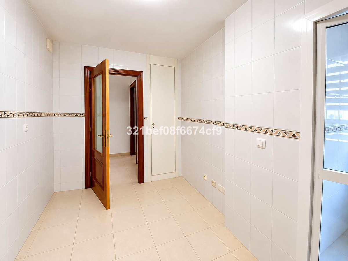 Appartement te koop in Teatinos | 4 slaapkamers H5510617