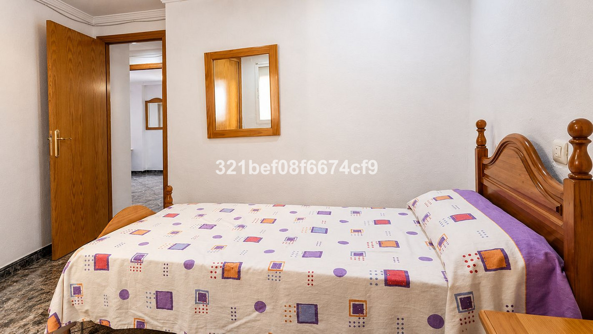 Appartement te koop in Teatinos | 4 slaapkamers H5524498