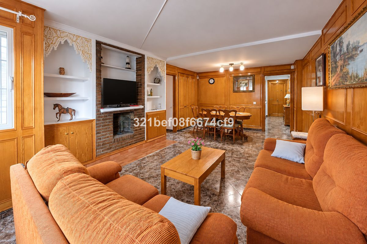 Appartement te koop in Teatinos | 4 slaapkamers H5524498