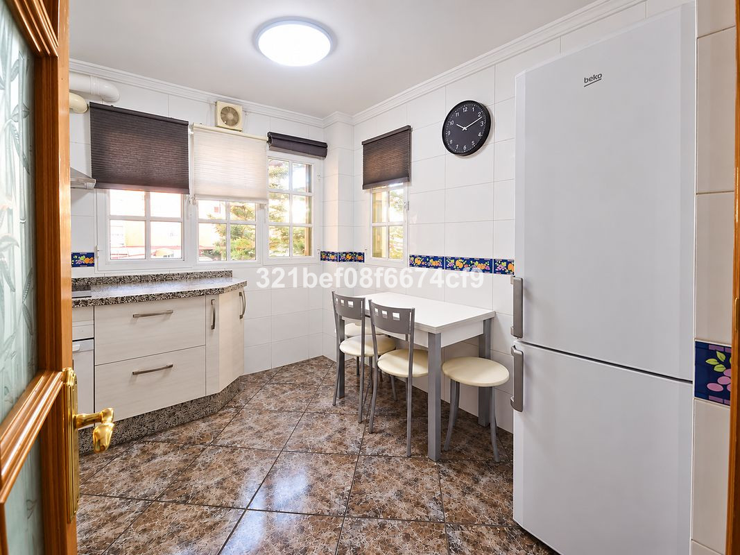 Appartement te koop in Teatinos | 4 slaapkamers H5524498