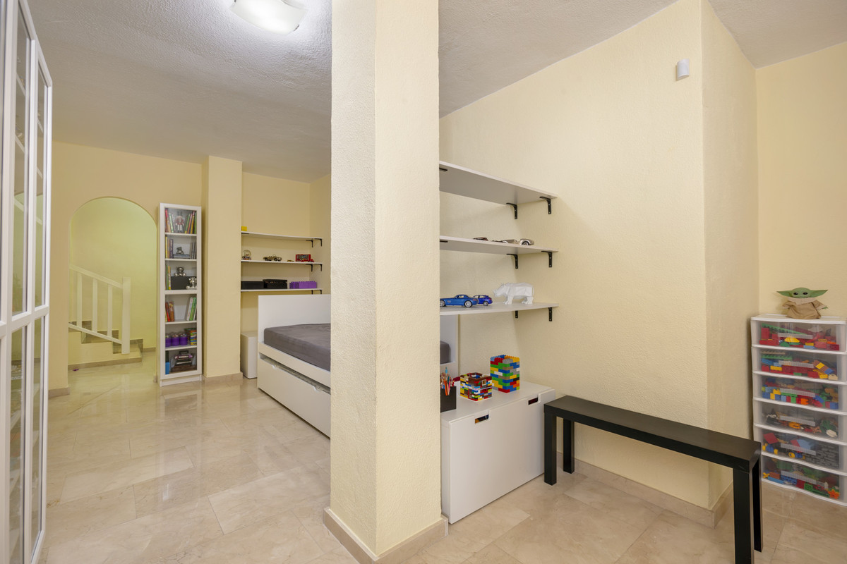Appartement te koop in The Golden Mile | 3 slaapkamers H4036594