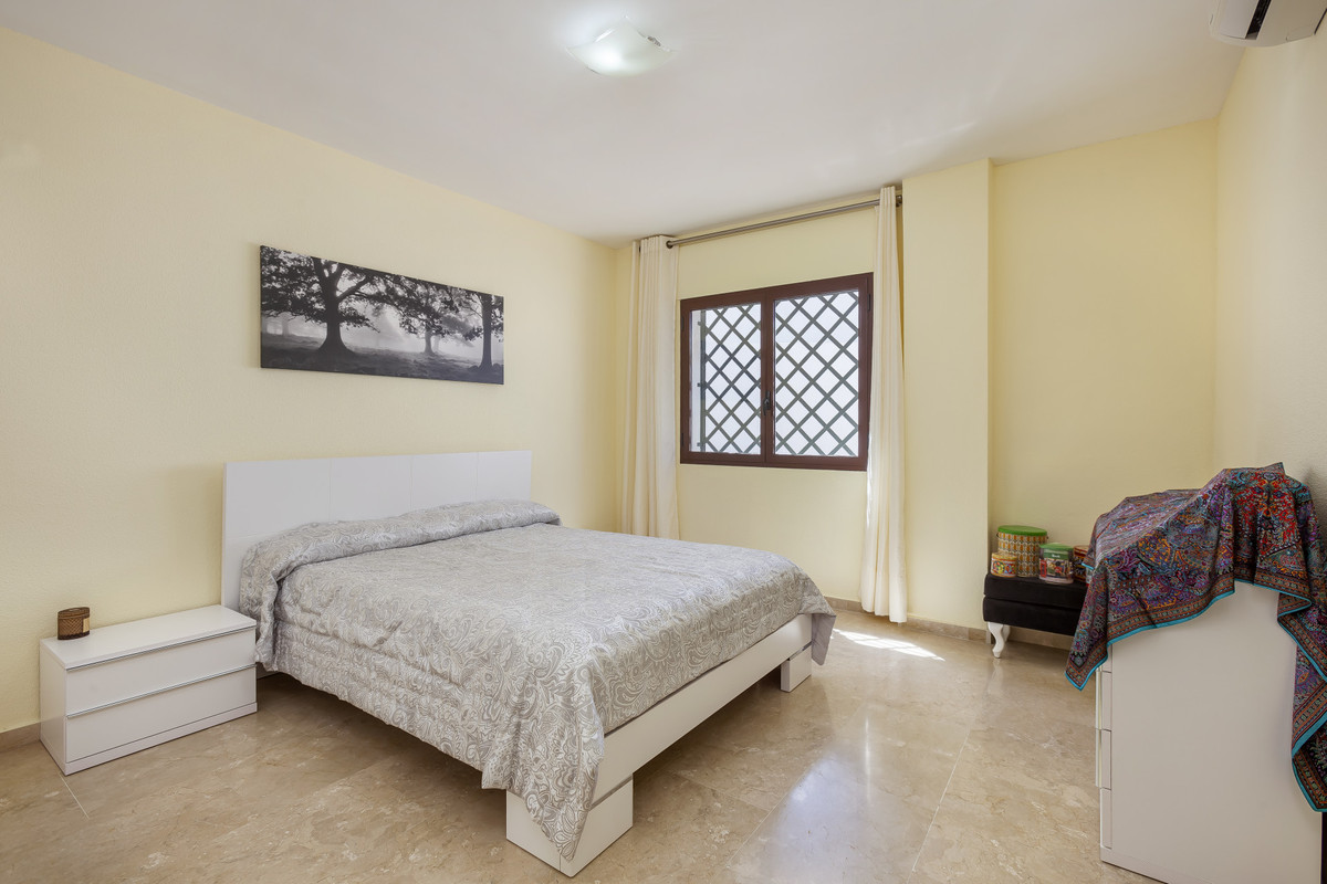 Appartement te koop in The Golden Mile | 3 slaapkamers H4036594