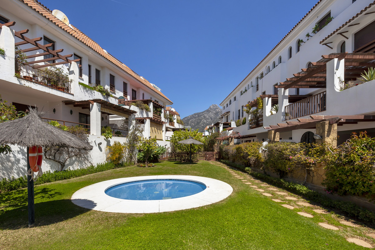Appartement te koop in The Golden Mile | 3 slaapkamers H4036594