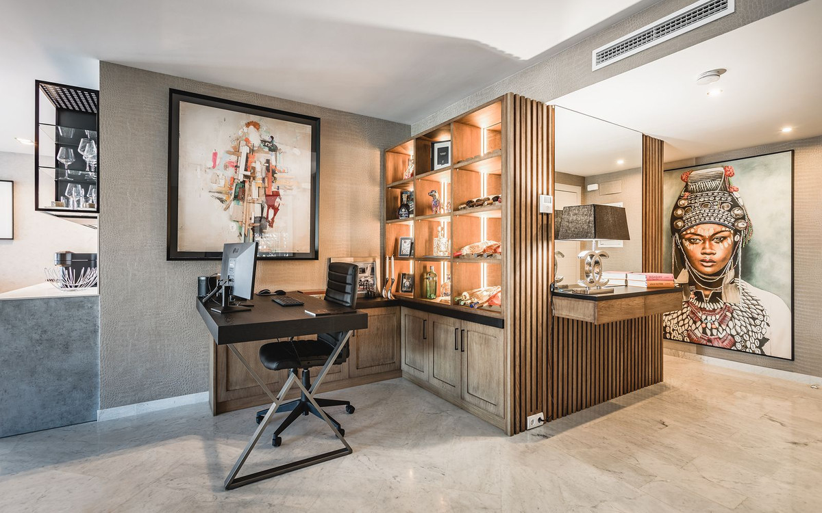 Appartement te koop in The Golden Mile | 3 slaapkamers H4373680