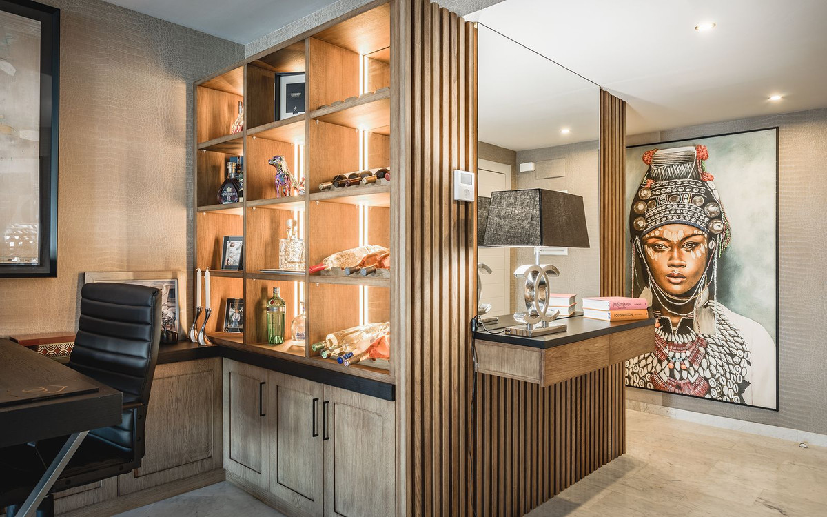 Appartement te koop in The Golden Mile | 3 slaapkamers H4373680