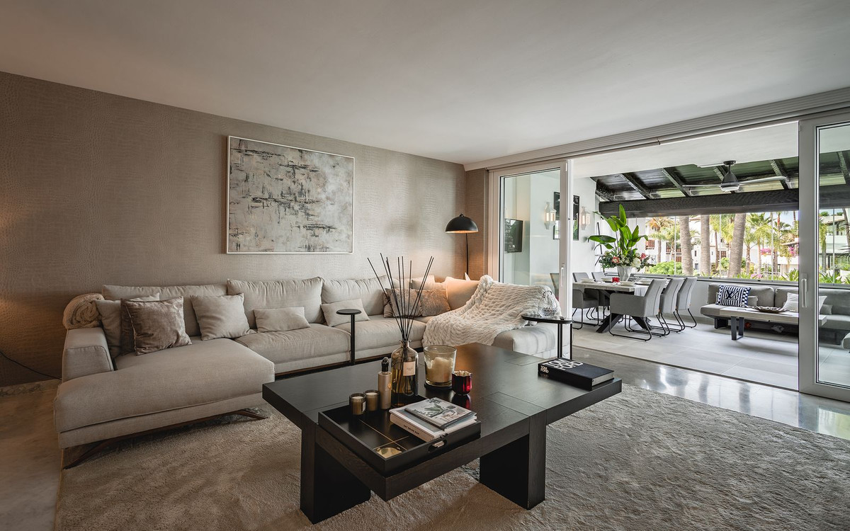 Appartement te koop in The Golden Mile | 3 slaapkamers H4373680