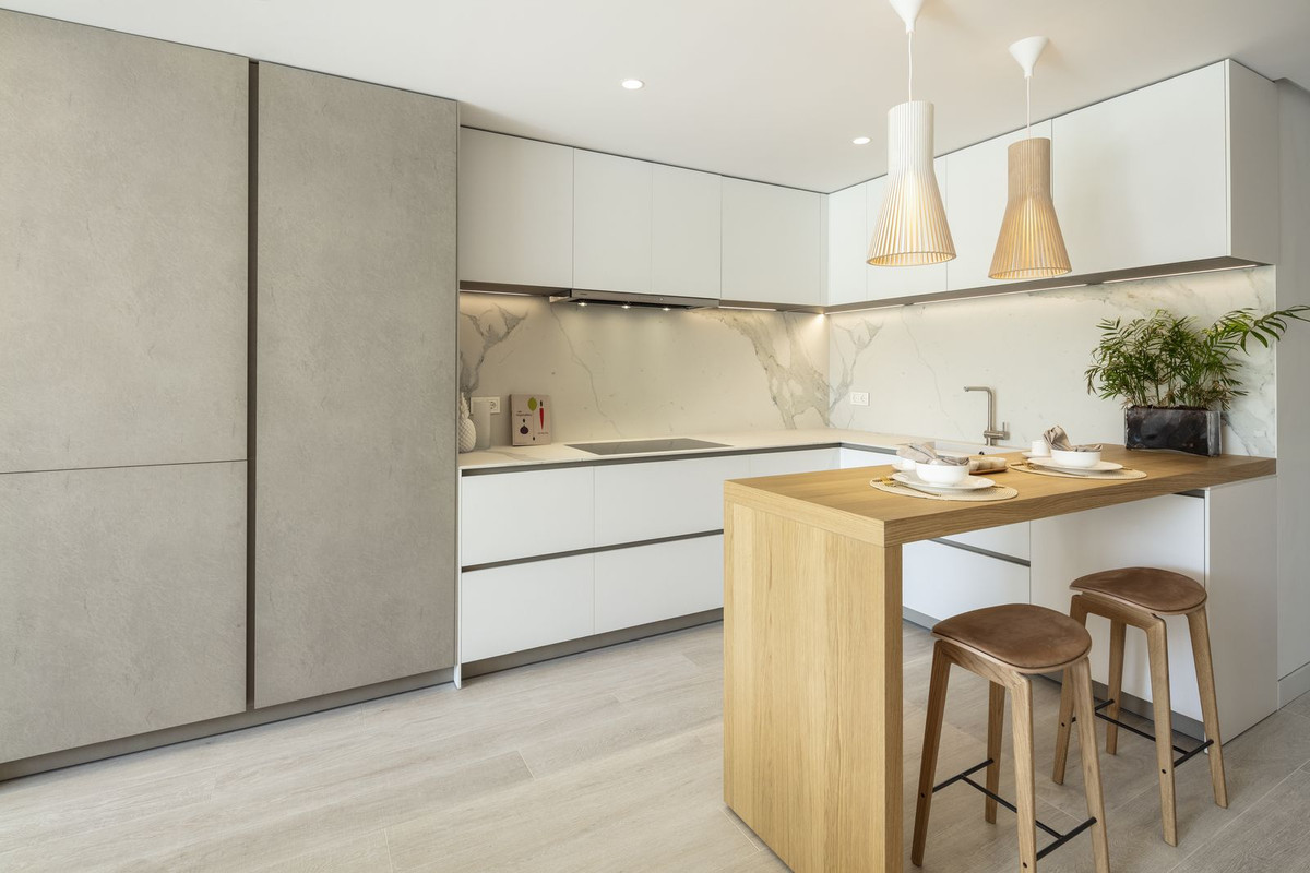 Appartement te koop in The Golden Mile | 3 slaapkamers H4503142