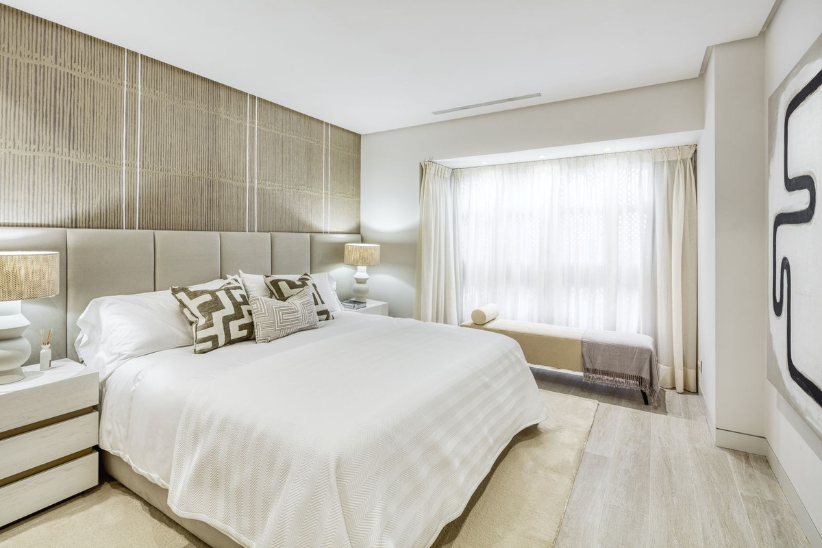Appartement te koop in The Golden Mile | 3 slaapkamers H4503142