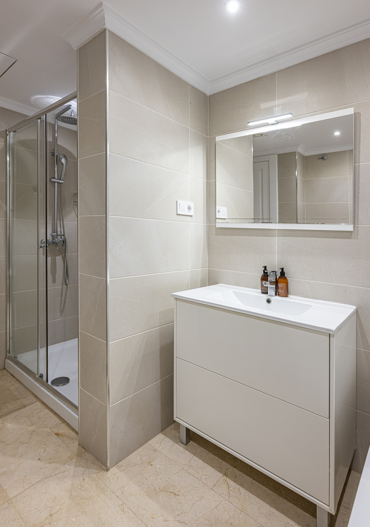 Appartement te koop in The Golden Mile | 1 slaapkamers H4792999