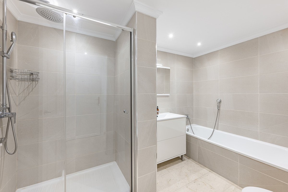 Appartement te koop in The Golden Mile | 1 slaapkamers H4792999