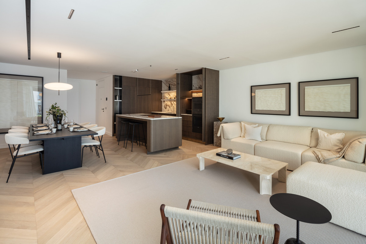 Appartement te koop in The Golden Mile | 3 slaapkamers H4896787