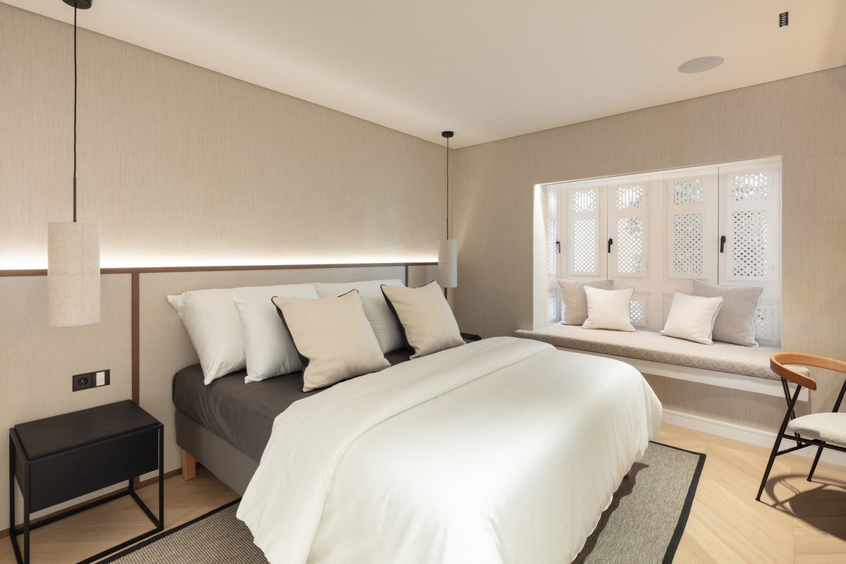 Appartement te koop in The Golden Mile | 3 slaapkamers H4896787