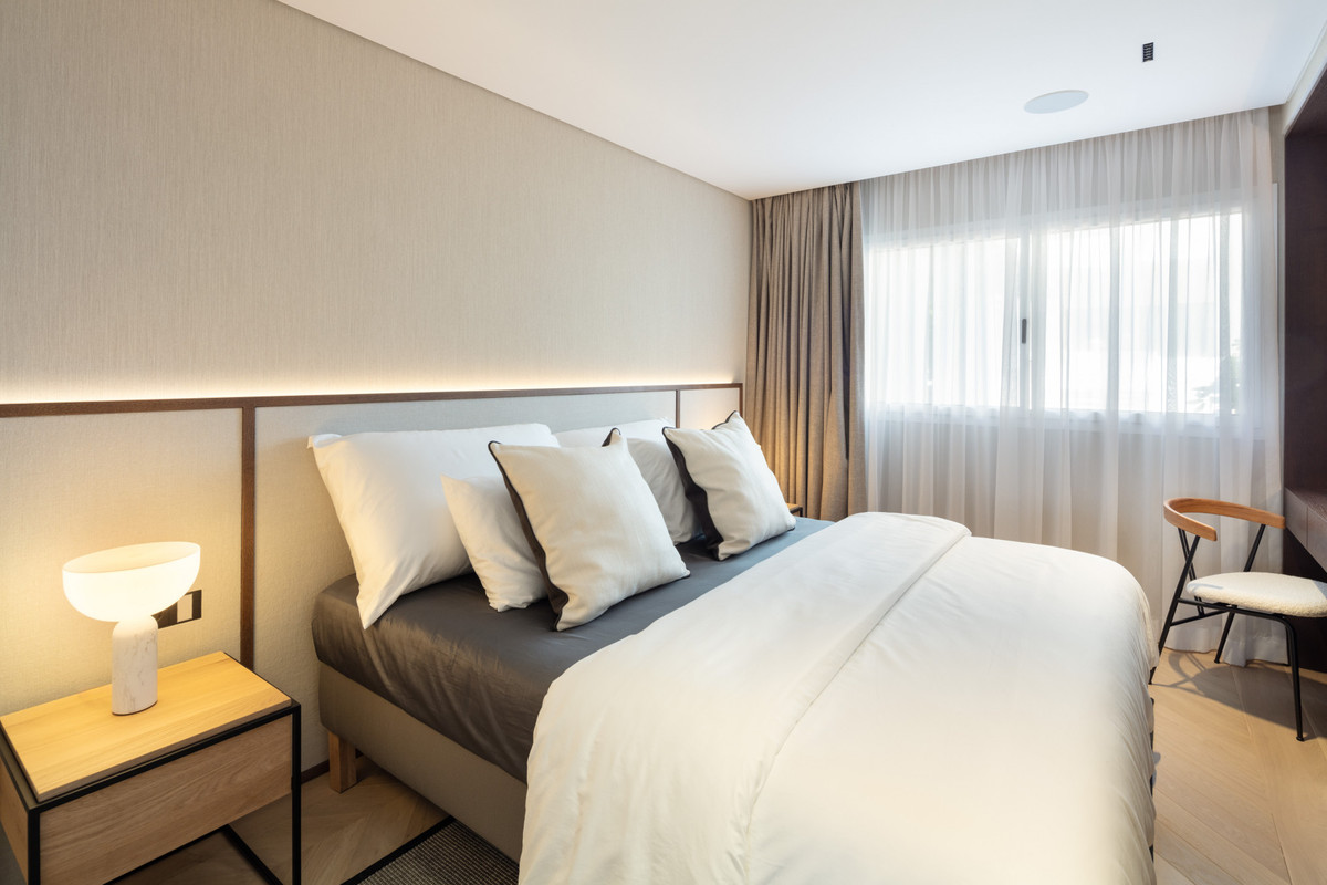 Appartement te koop in The Golden Mile | 3 slaapkamers H4896787
