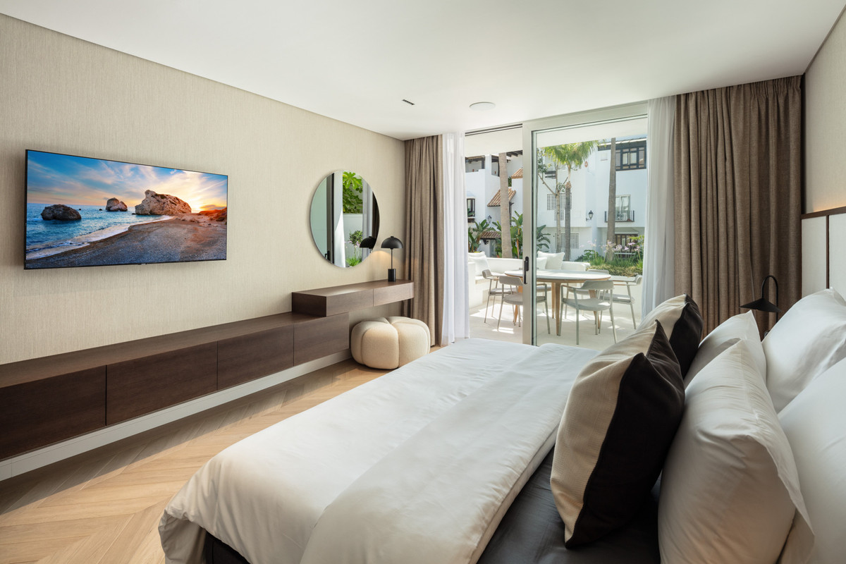 Appartement te koop in The Golden Mile | 3 slaapkamers H4896787