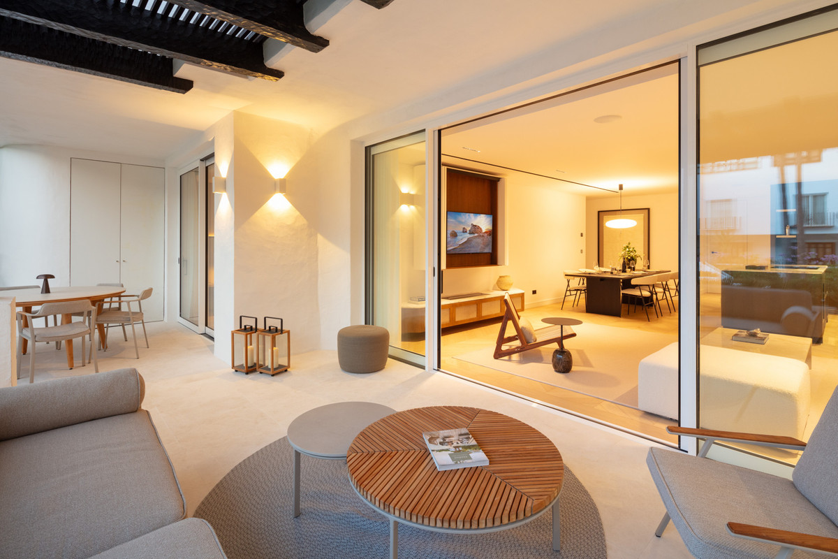 Appartement te koop in The Golden Mile | 3 slaapkamers H4896787