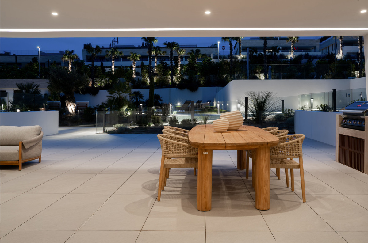 Appartement te koop in The Golden Mile | 4 slaapkamers H4973467