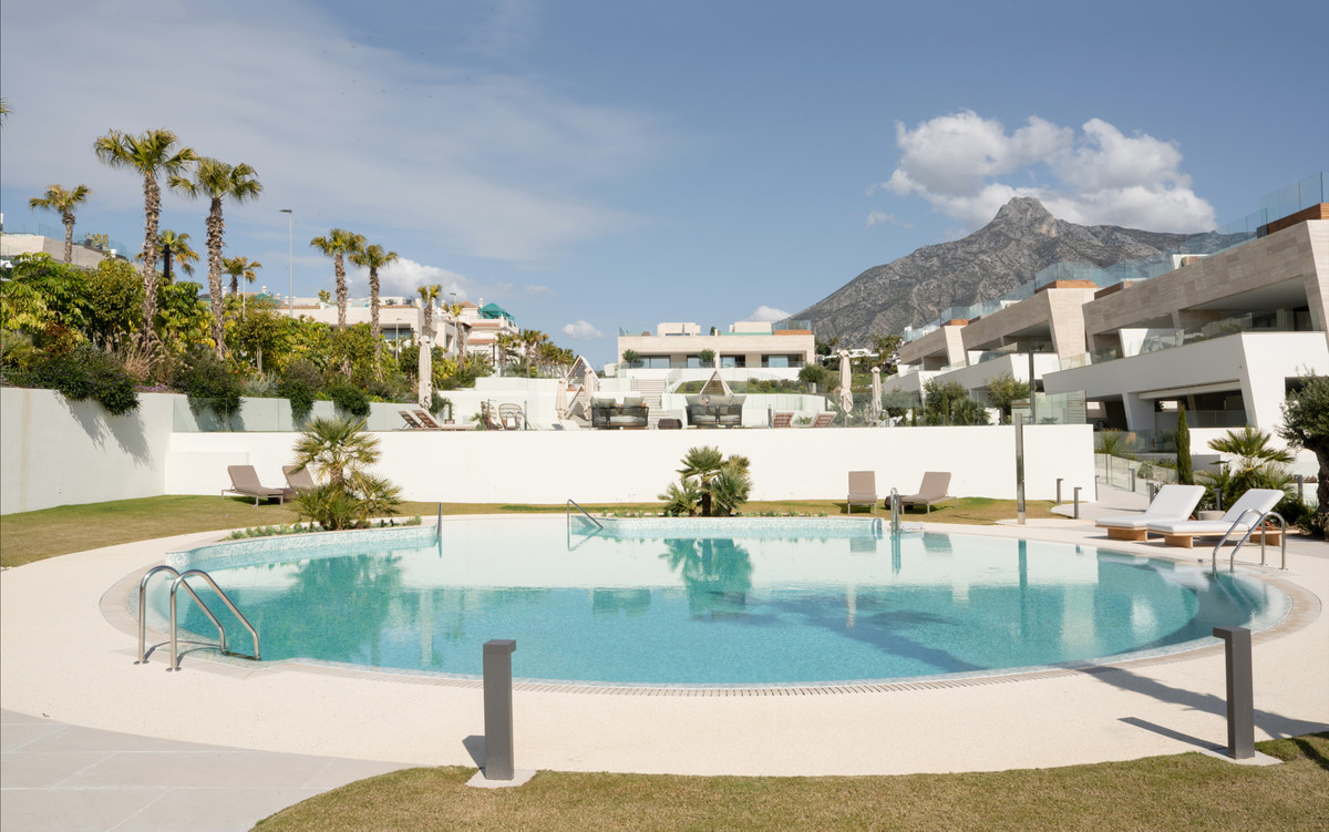 Appartement te koop in The Golden Mile | 4 slaapkamers H4973467