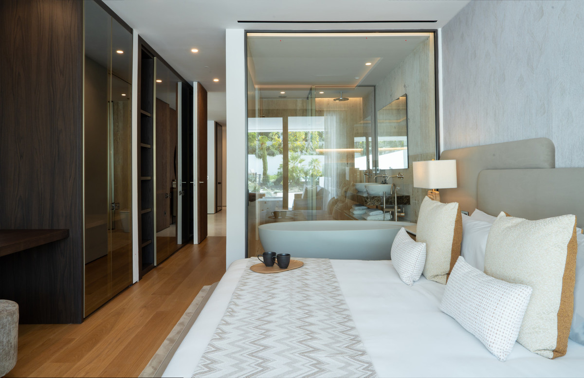 Appartement te koop in The Golden Mile | 4 slaapkamers H4975243