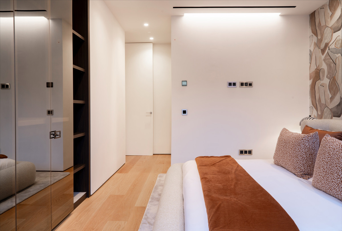 Appartement te koop in The Golden Mile | 4 slaapkamers H4975243