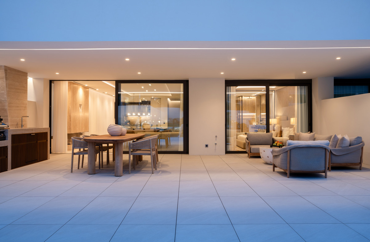 Appartement te koop in The Golden Mile | 4 slaapkamers H4975243