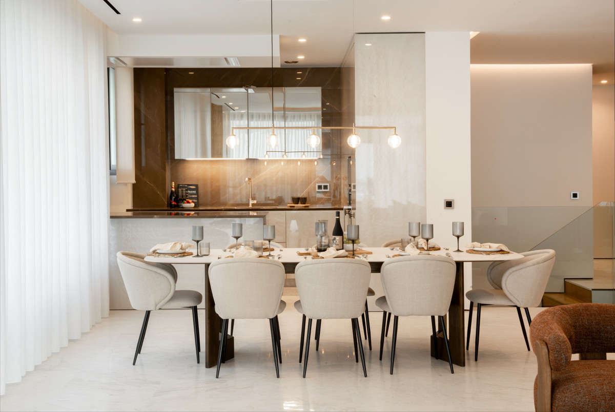 Appartement te koop in The Golden Mile | 4 slaapkamers H4975243