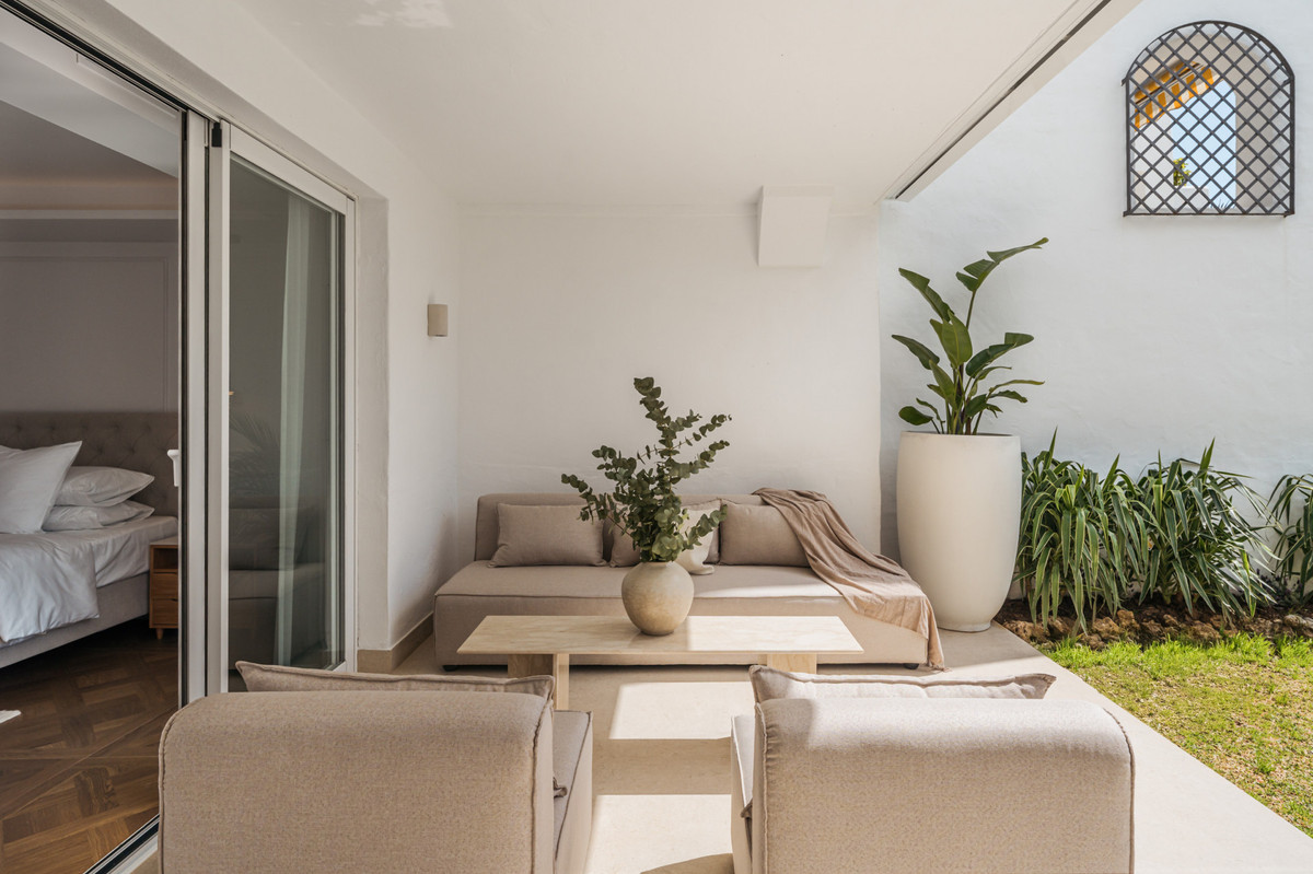 Tussenverdieping Appartement in The Golden Mile-9