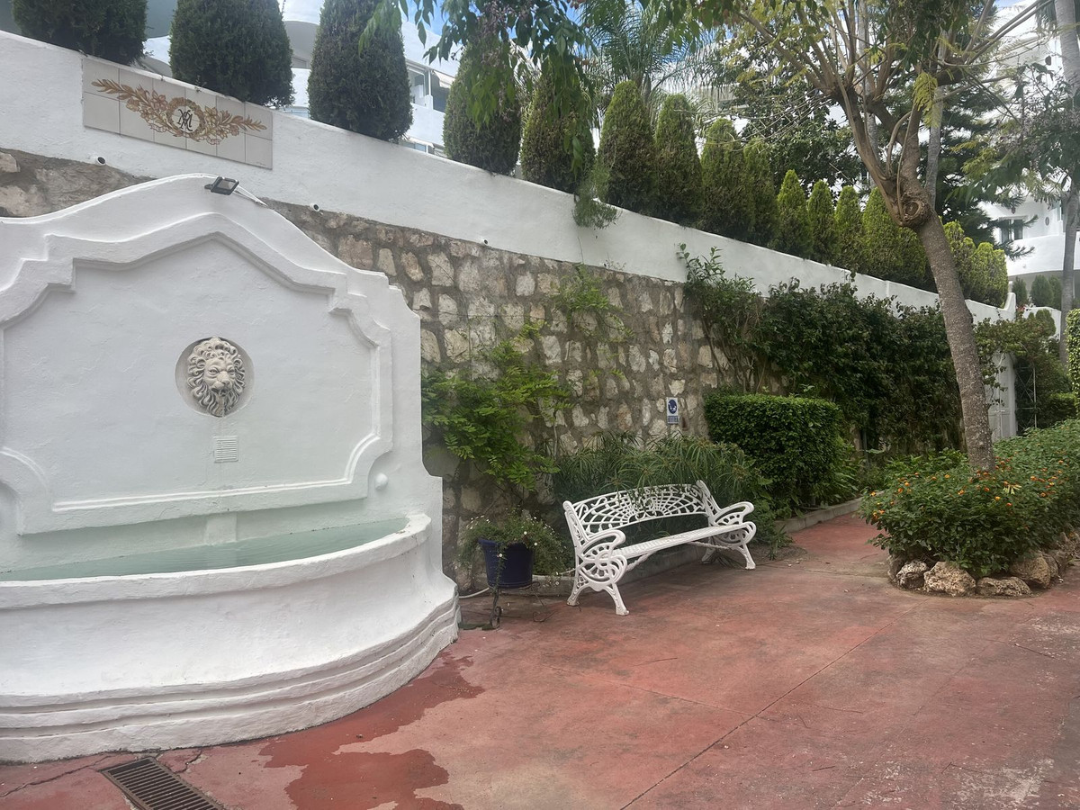Apartment for sale in The Golden Mile | 3 bedrooms H5025880