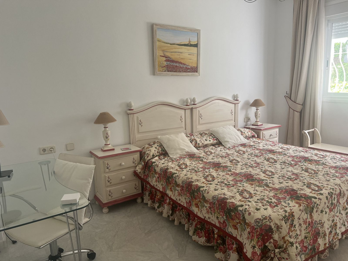 Apartment for sale in The Golden Mile | 3 bedrooms H5025880