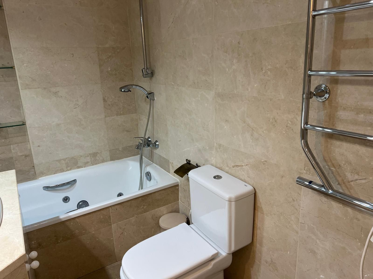 Apartment for sale in The Golden Mile | 3 bedrooms H5025880