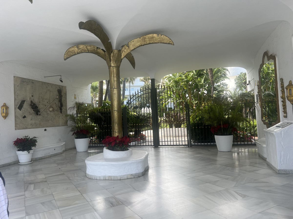 Apartment for sale in The Golden Mile | 3 bedrooms H5025880