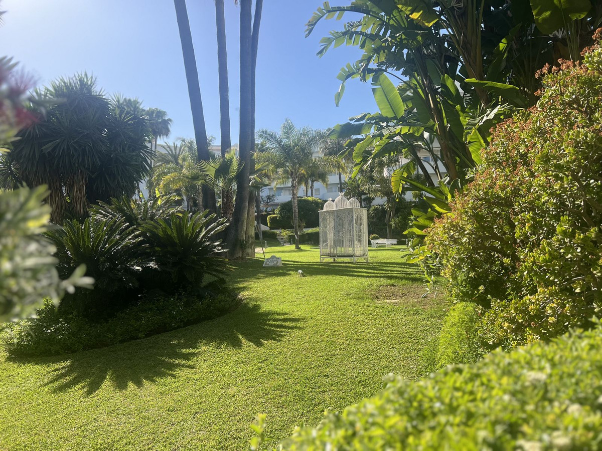 Apartment for sale in The Golden Mile | 3 bedrooms H5025880