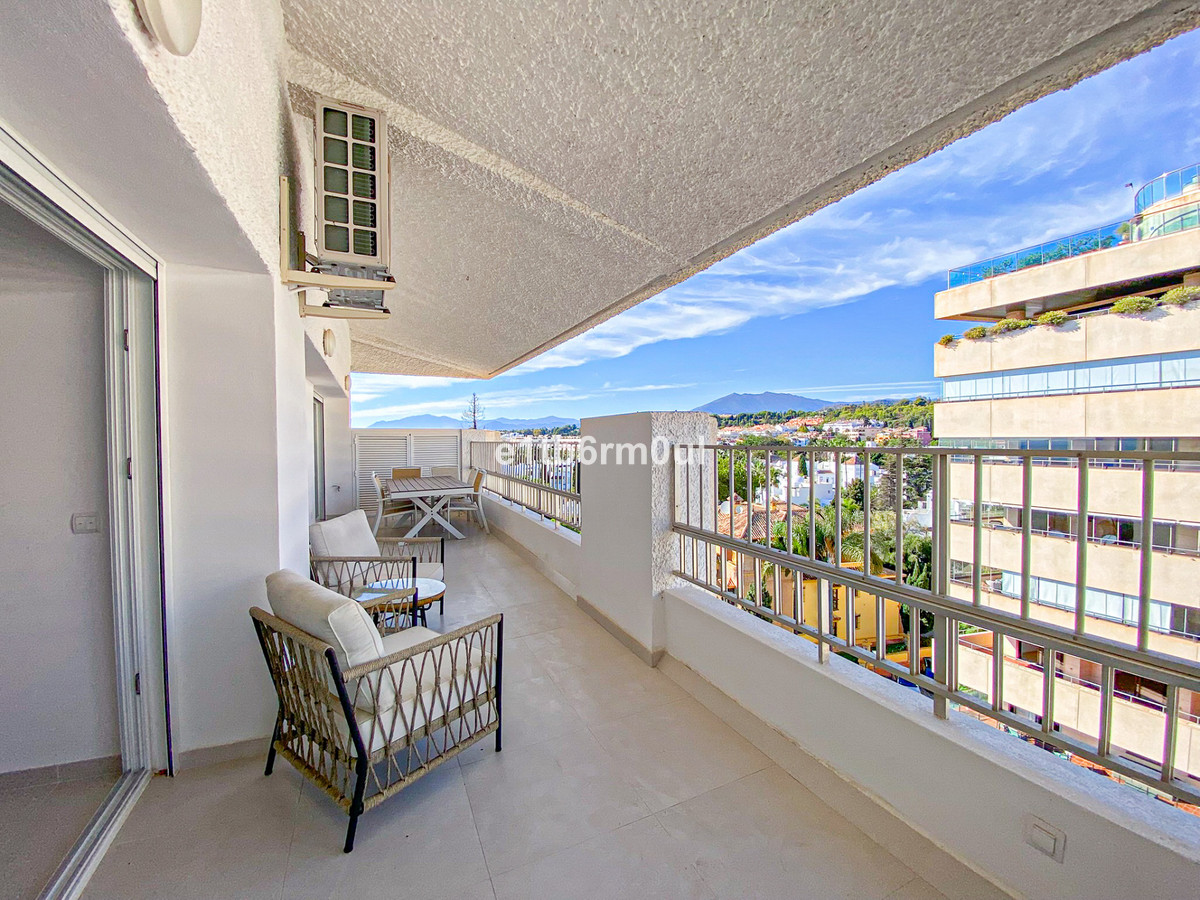Penthouse for sale in The Golden Mile | 2 bedrooms H5026420