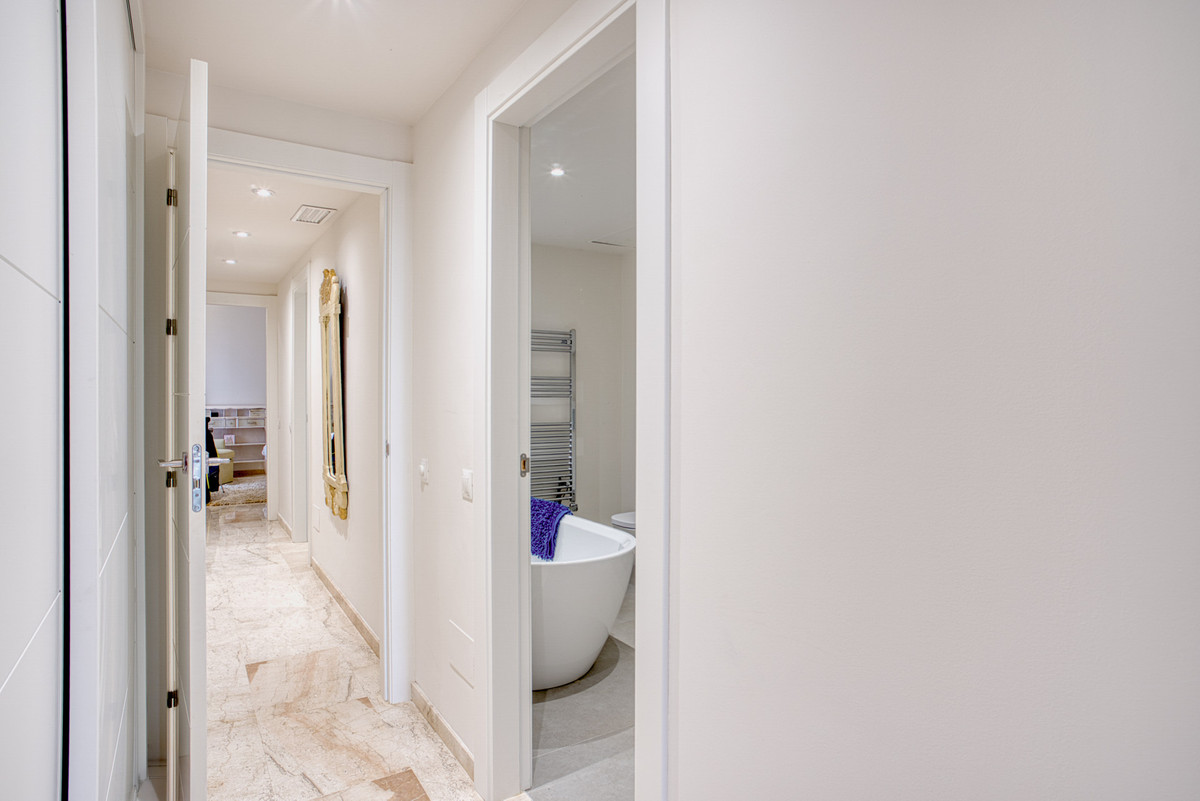 Begane grond appartement in The Golden Mile-22